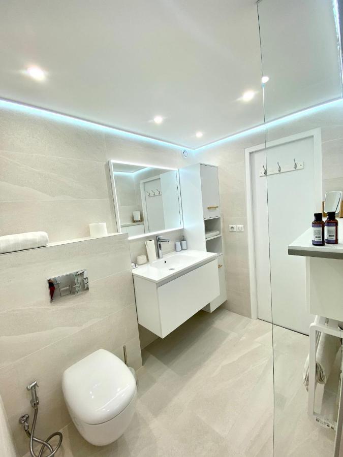Appartement Luxe - 3 Pieces Avec Vue Mer, Piscine Et Tennis نيس المظهر الخارجي الصورة
